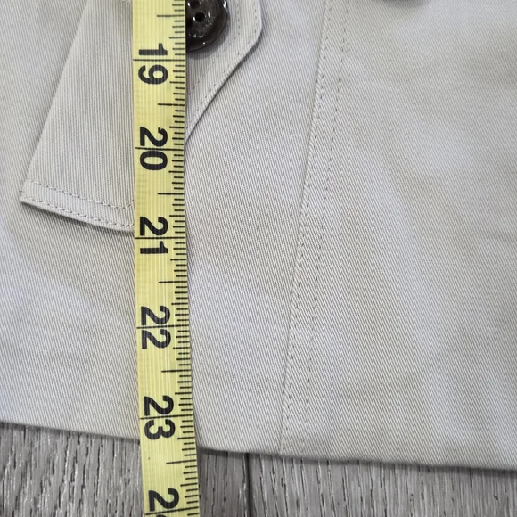 Burberry Light Gray Double-Breasted Trench Coat - Picture 12 of 17